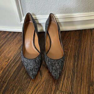 Banana Republic Kinsley Black & White Tweed Pointed Toe Mid Heel Pumps - Size 10